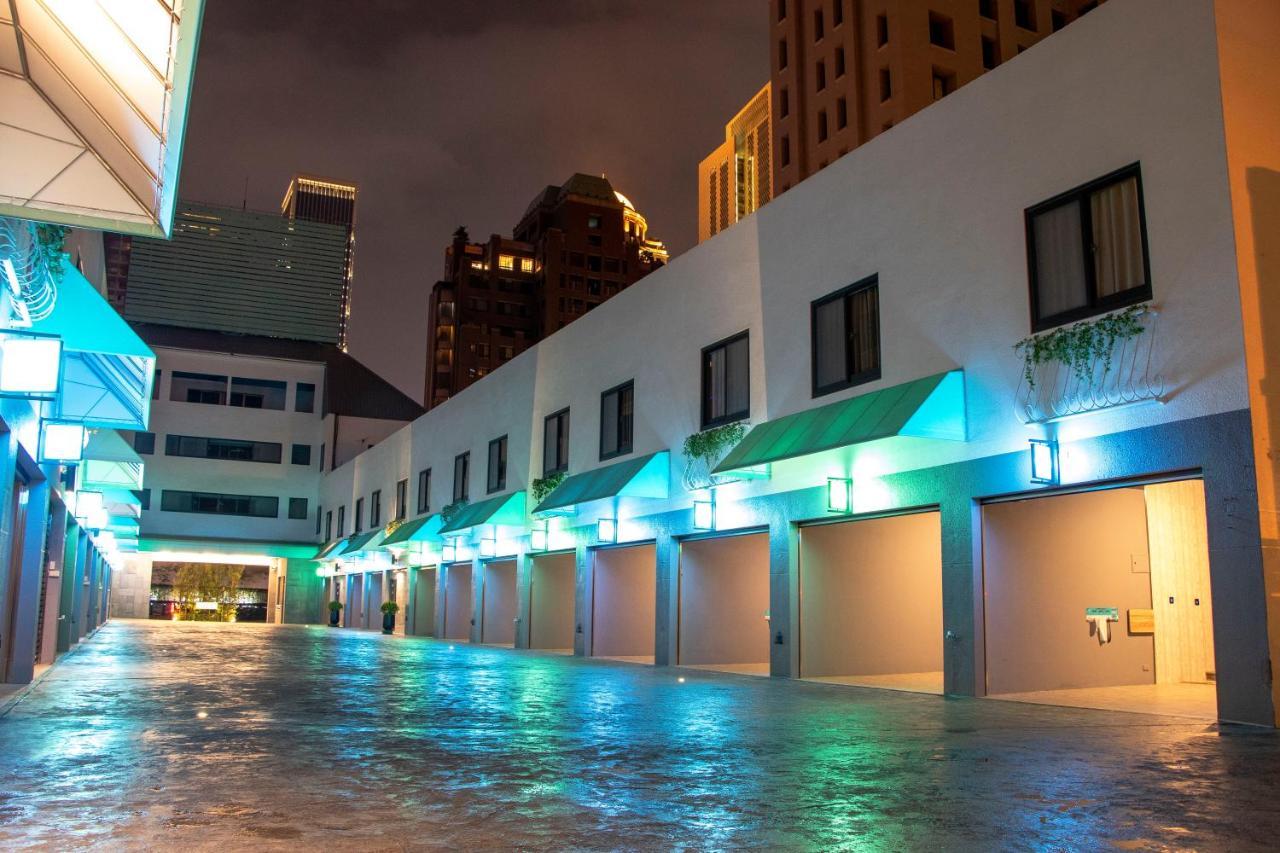 Fifth Avenue Motel Ταϊχούνγκ Εξωτερικό φωτογραφία
